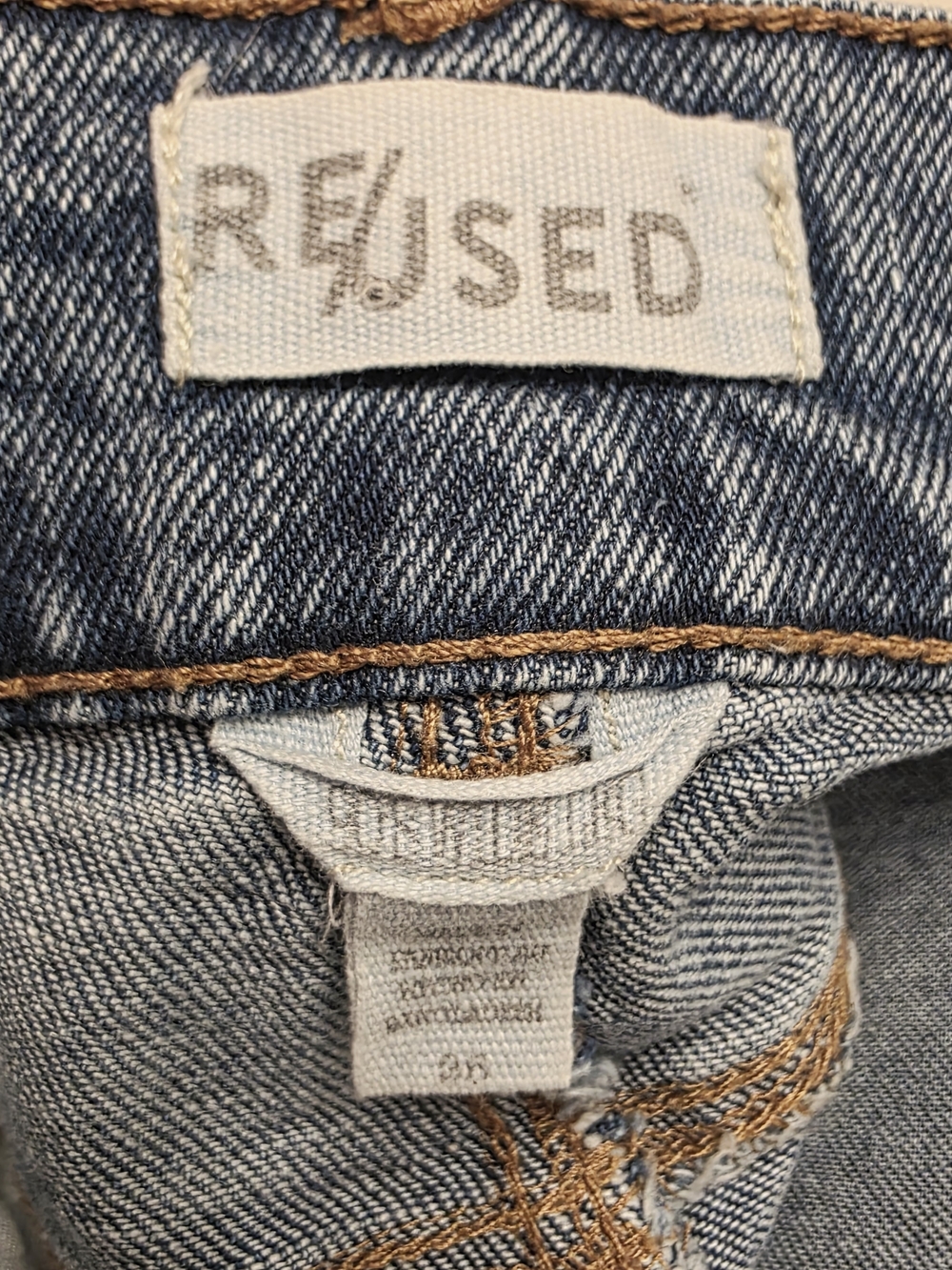 Wide Leg Jeans - Picture 3 of 3